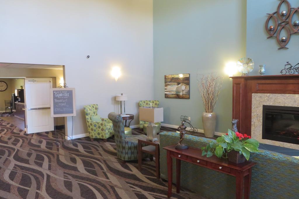 Comfort Inn & Suites - Chisago City Bagian luar foto